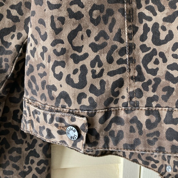 William Rast Jackets & Coats leopard Cheetah Print Cotton Denim M/L size - Picture 8 of 11